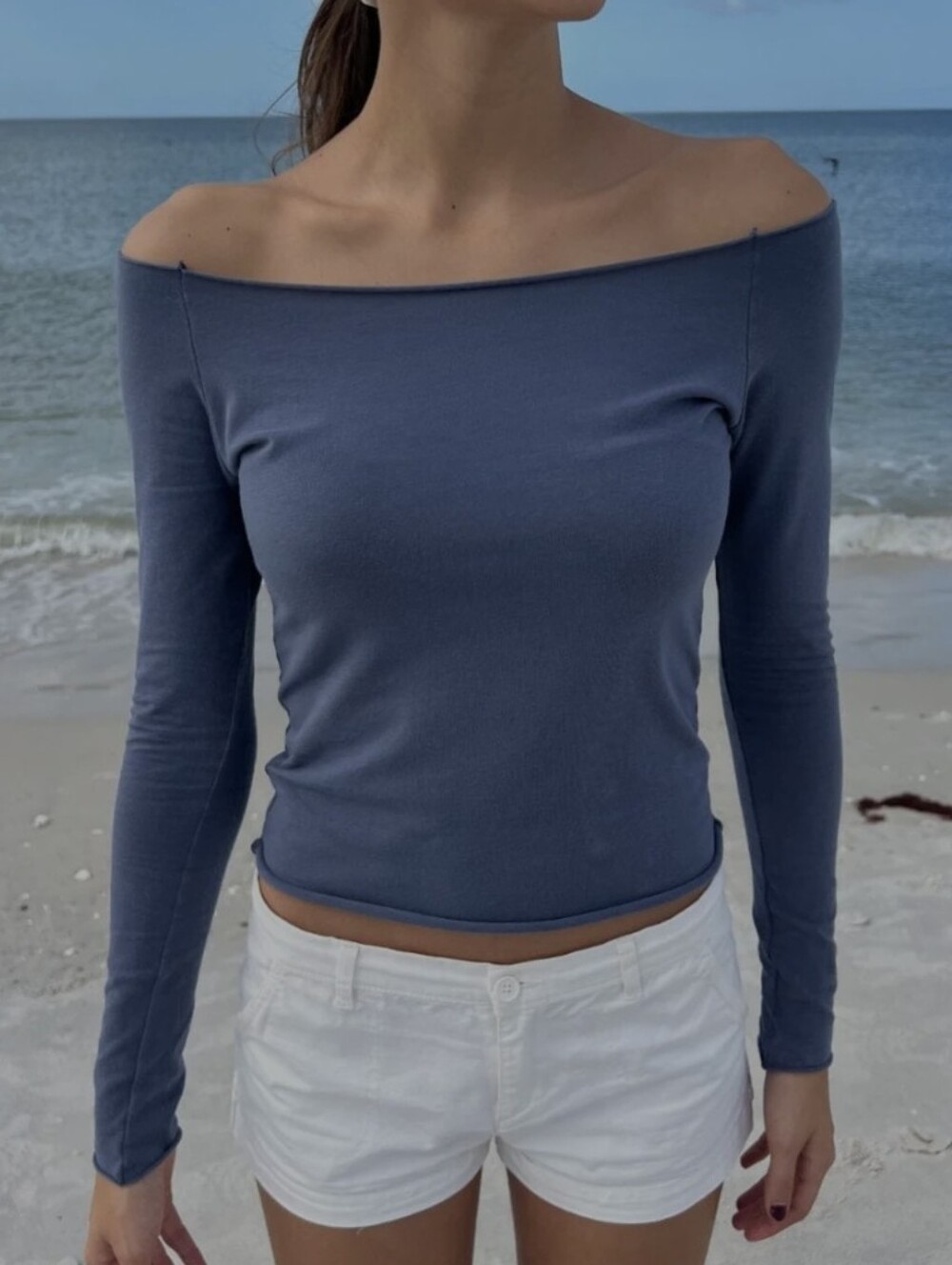 BRANDY MELVILLE - BONNIE LONG SLEEVE TOP (BLUE)
